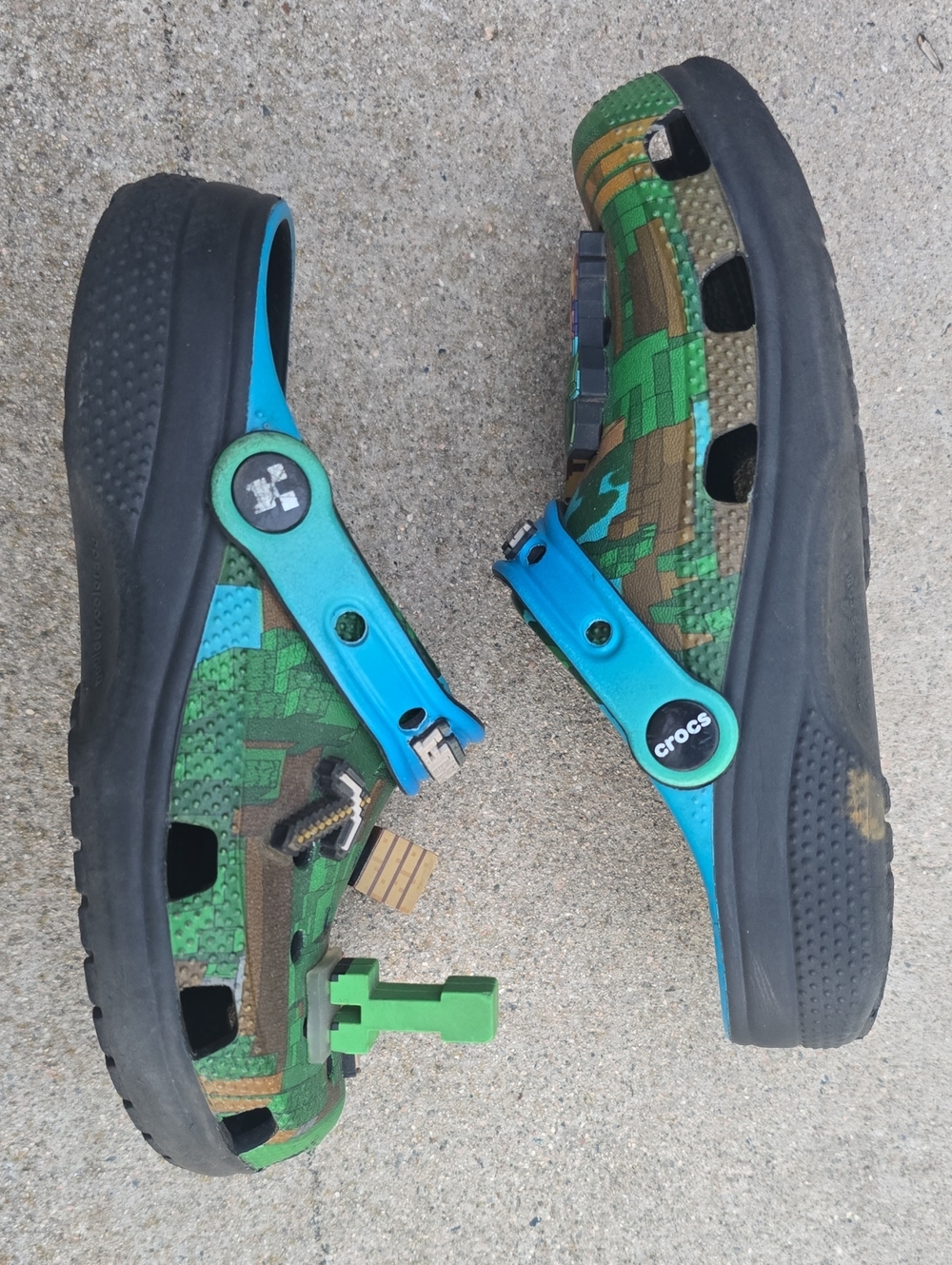 Kids CROCS X Minecraft - Picture 8 of 10